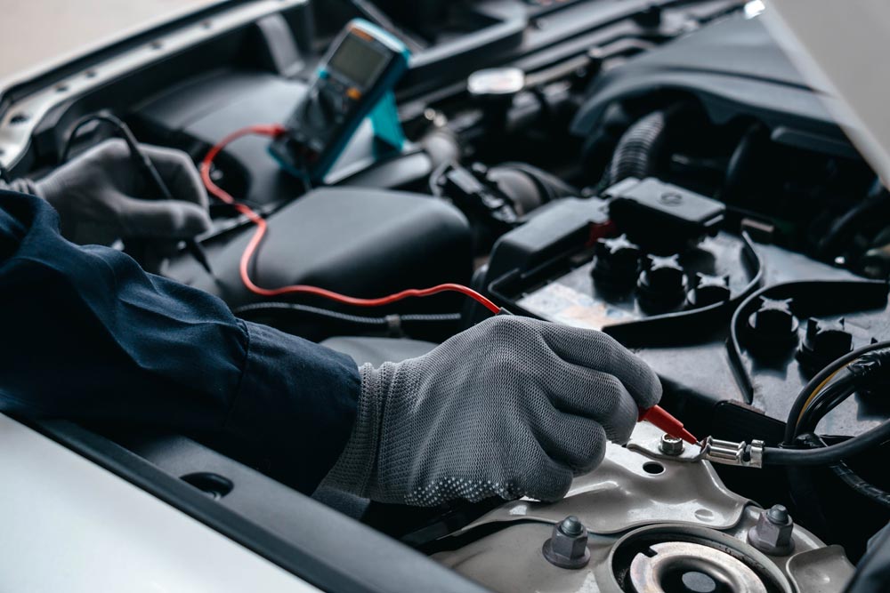 Diagnóstico de sensores para vehículos en el taller automotriz Rollano e Hijos de Buin