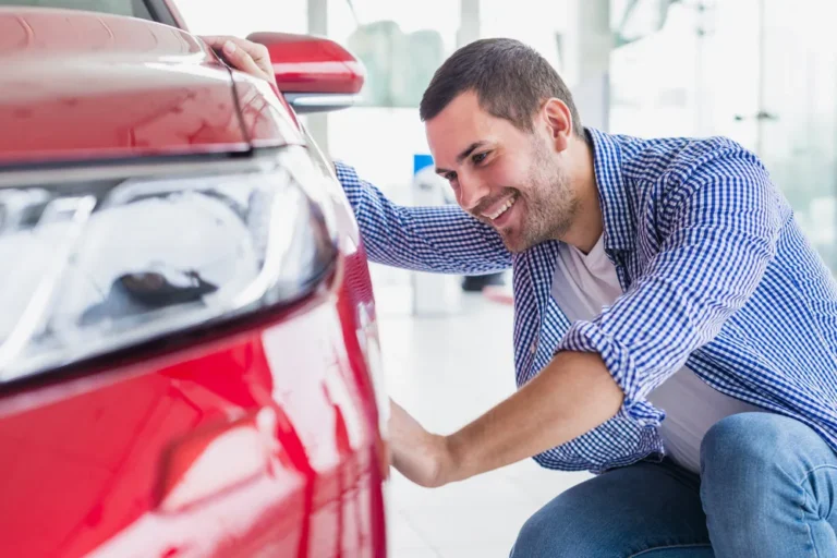 Evaluación de daños de carrocería para vehículos en el taller automotriz Rollano e Hijos de Buin