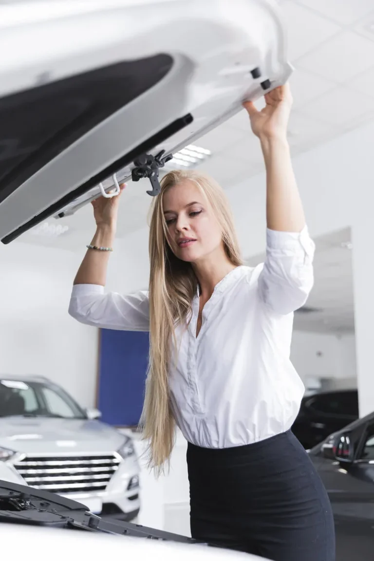 Evaluación de reparación para vehículos en el taller automotriz Rollano e Hijos de Buin