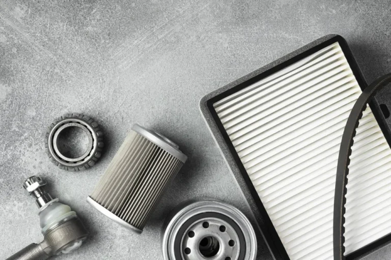 Repuestos originales para vehículos en el taller automotriz Rollano e Hijos de Buin