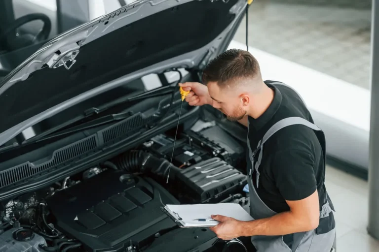 Revisión pre viaje para vehículos en el taller automotriz Rollano e Hijos de Buin